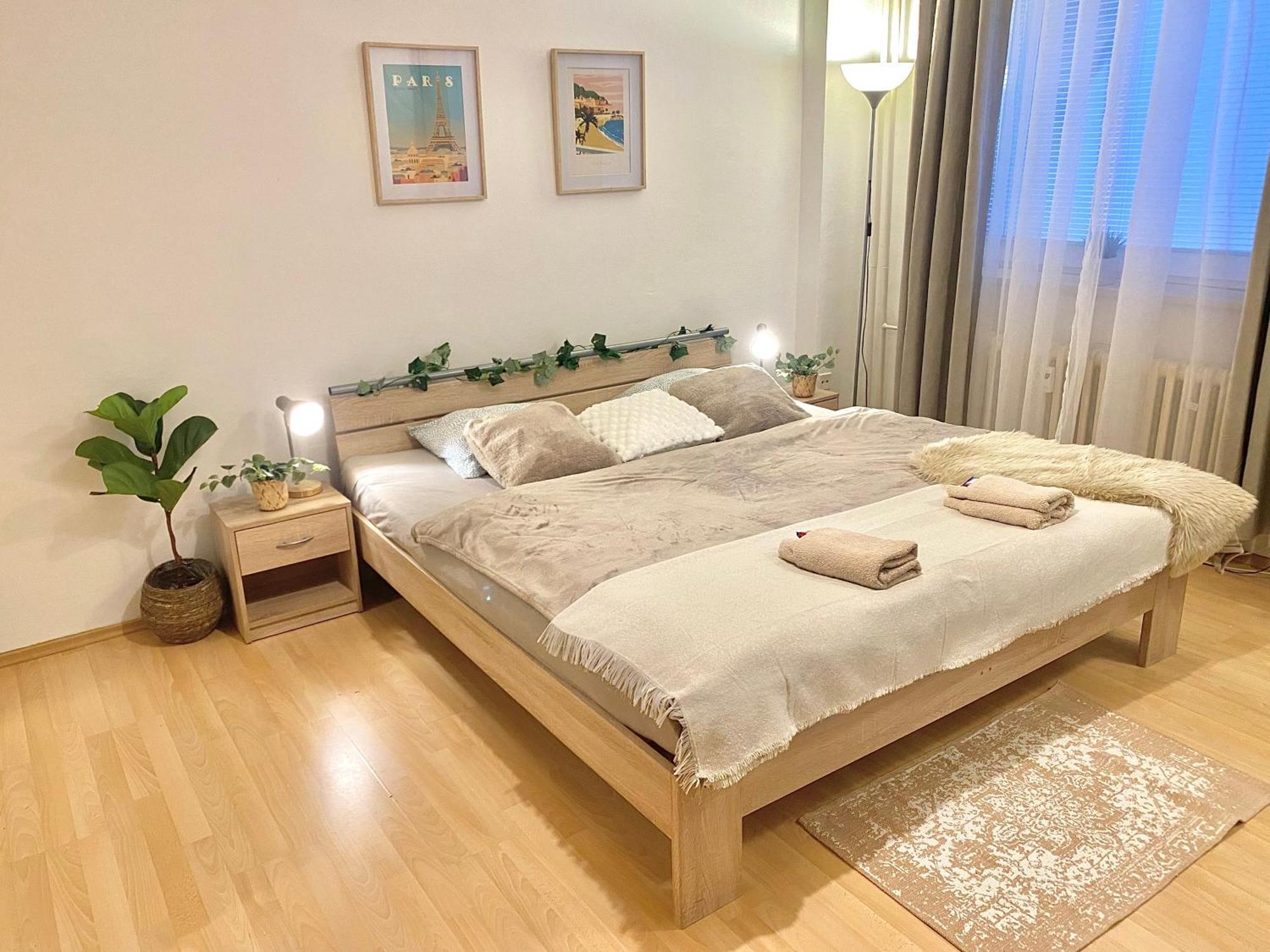 Apartment Simona - Old Town Bratislava Extérieur photo