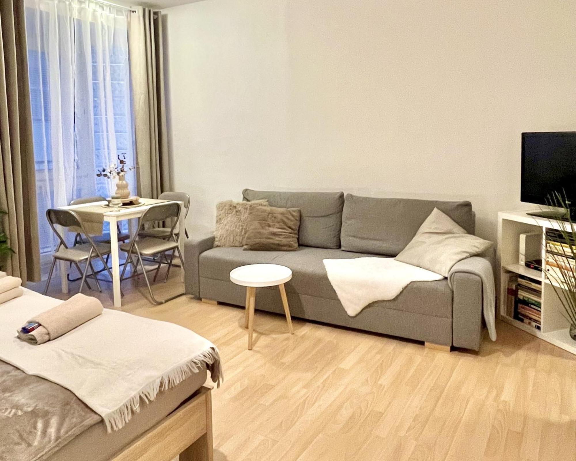 Apartment Simona - Old Town Bratislava Extérieur photo